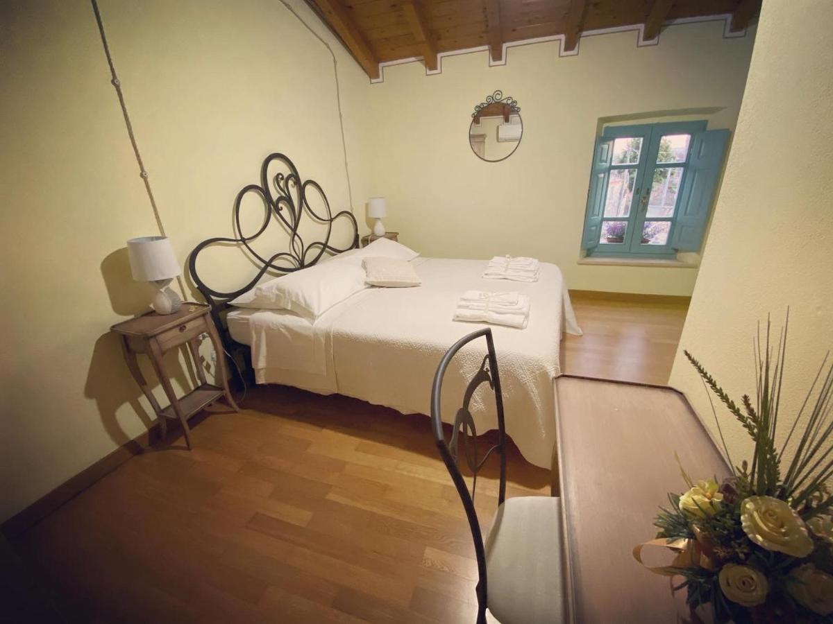 B&B Su Strintu Tuili Екстер'єр фото