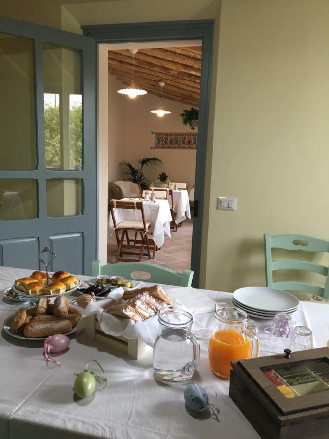 B&B Su Strintu Tuili Екстер'єр фото